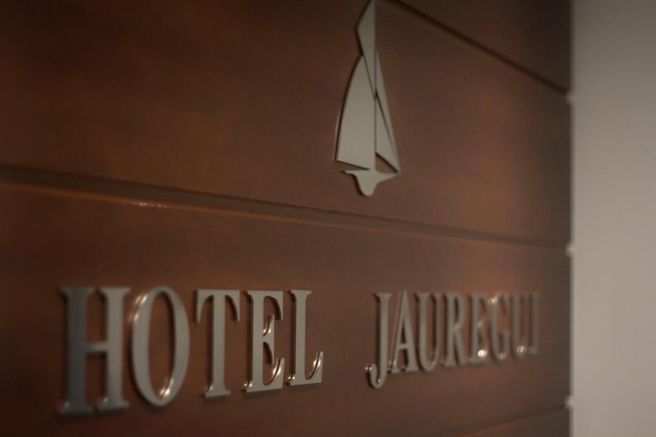 Hotel Jauregui Hondarribia Buitenkant foto